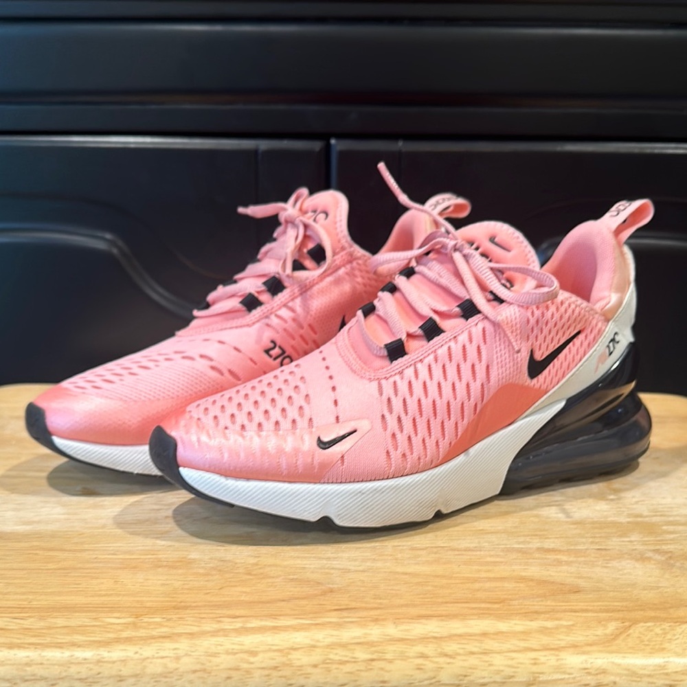 Nike Women's Pink Air Max 270 Shoes